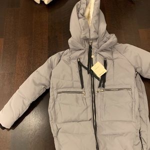 This is the amazon jacket! It is warm and cozy🔥